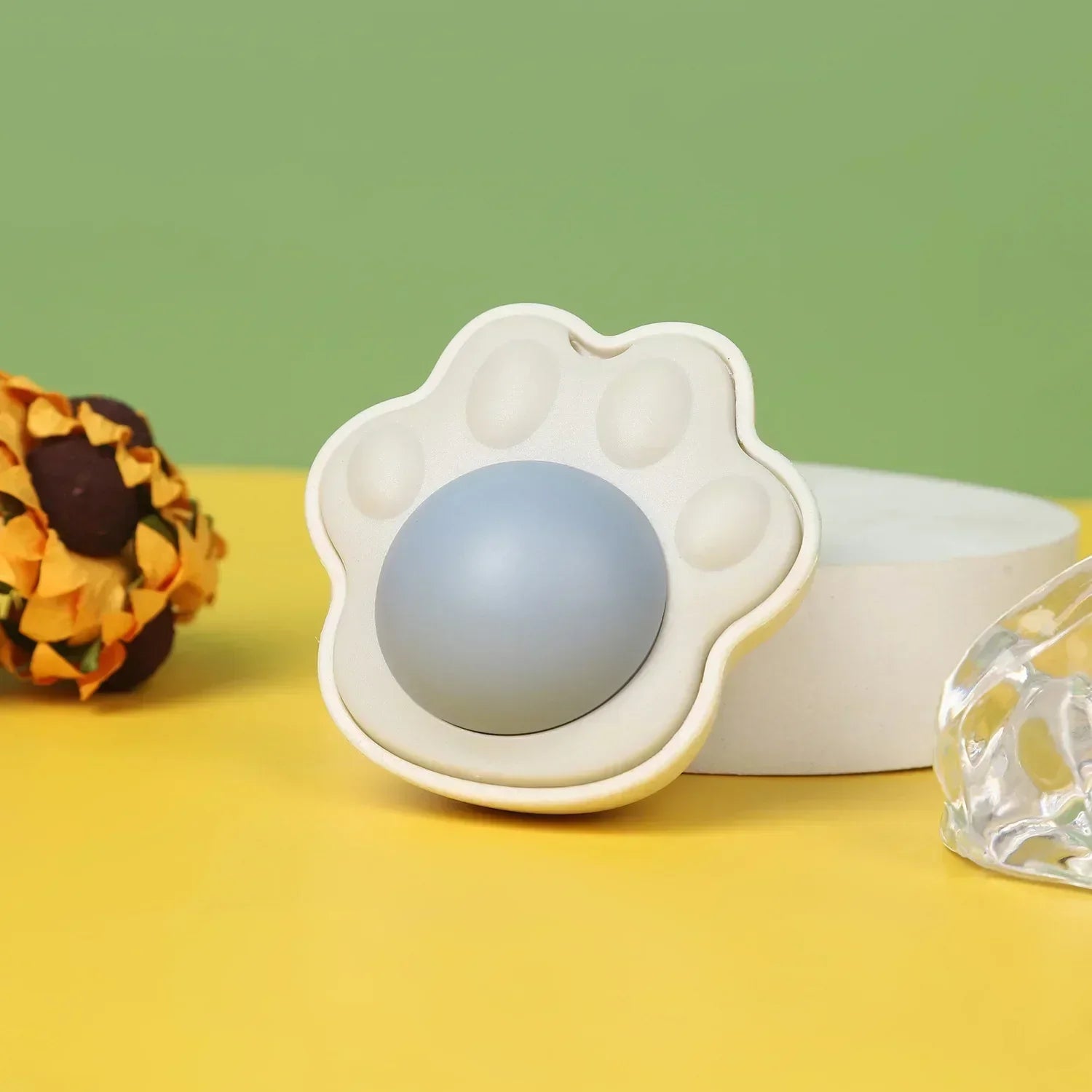 Natural Catnip Rotating Interactive Cat Toy - Alvorro